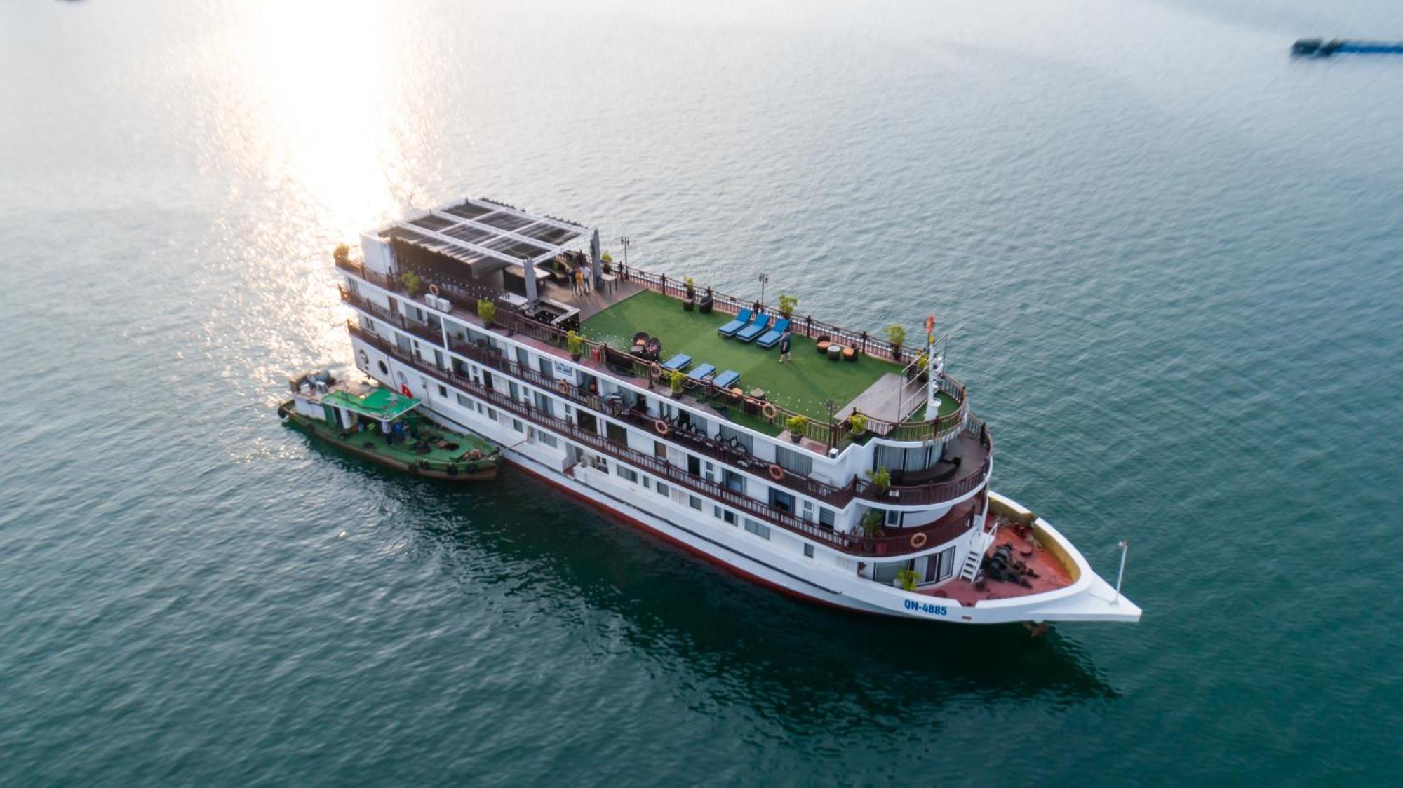 Amanda Luxury Cruise Hotel Ha Long Exterior foto