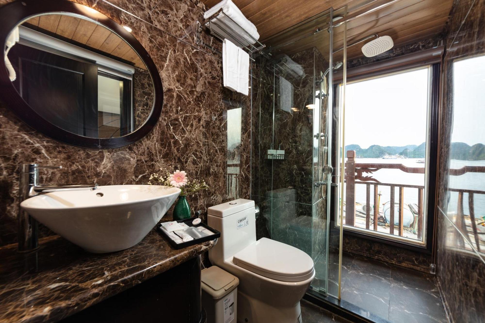Amanda Luxury Cruise Hotel Ha Long Exterior foto
